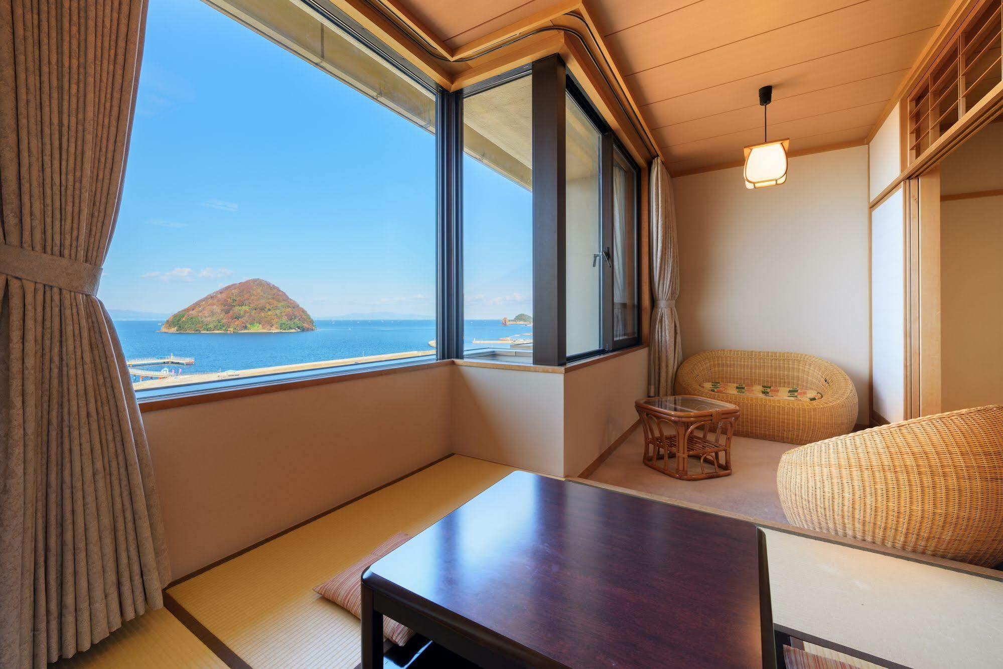Kaisenkaku Hotell Aomori Exteriör bild